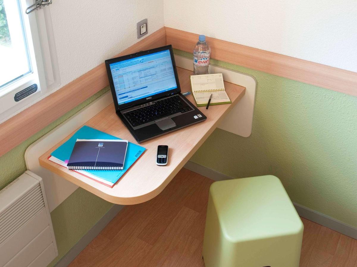 Ibis Budget Poitiers Sud Экстерьер фото